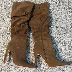 New tan boots suede size 11